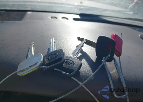 2003 Toyota Camry Le from USA, damaged, VIN 4T1BE32K63U765300